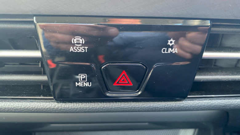 Volkswagen Golf 1.0 TSI Life 5dr Petrol Hatchback